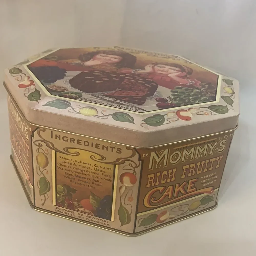 Mommy’s Rich Fruity Cake Vintage Collector Tin Holiday Candy Food Gift Storage